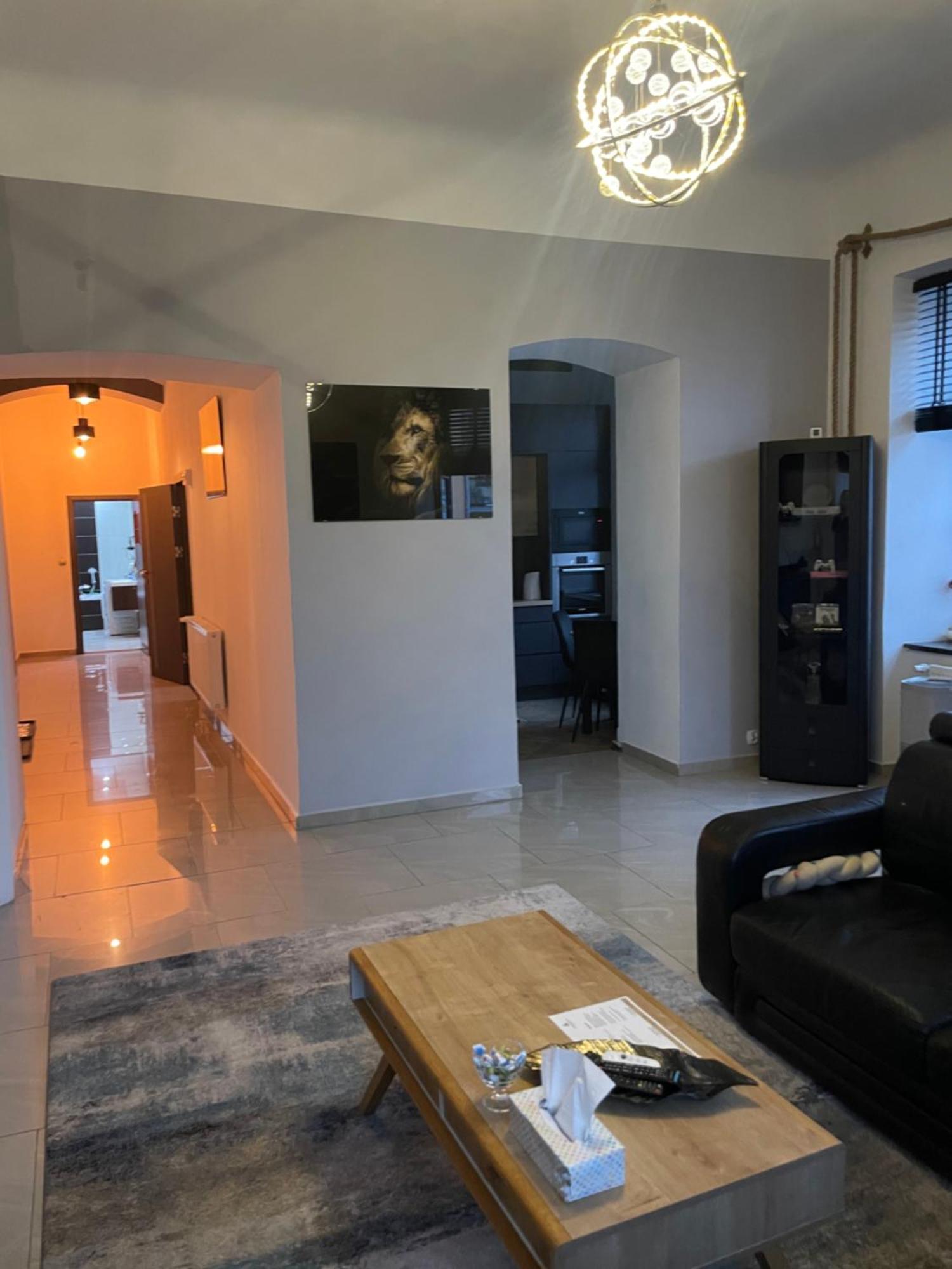 Apartament W Centrum Przy Studni 102M2 Chełm Exterior foto