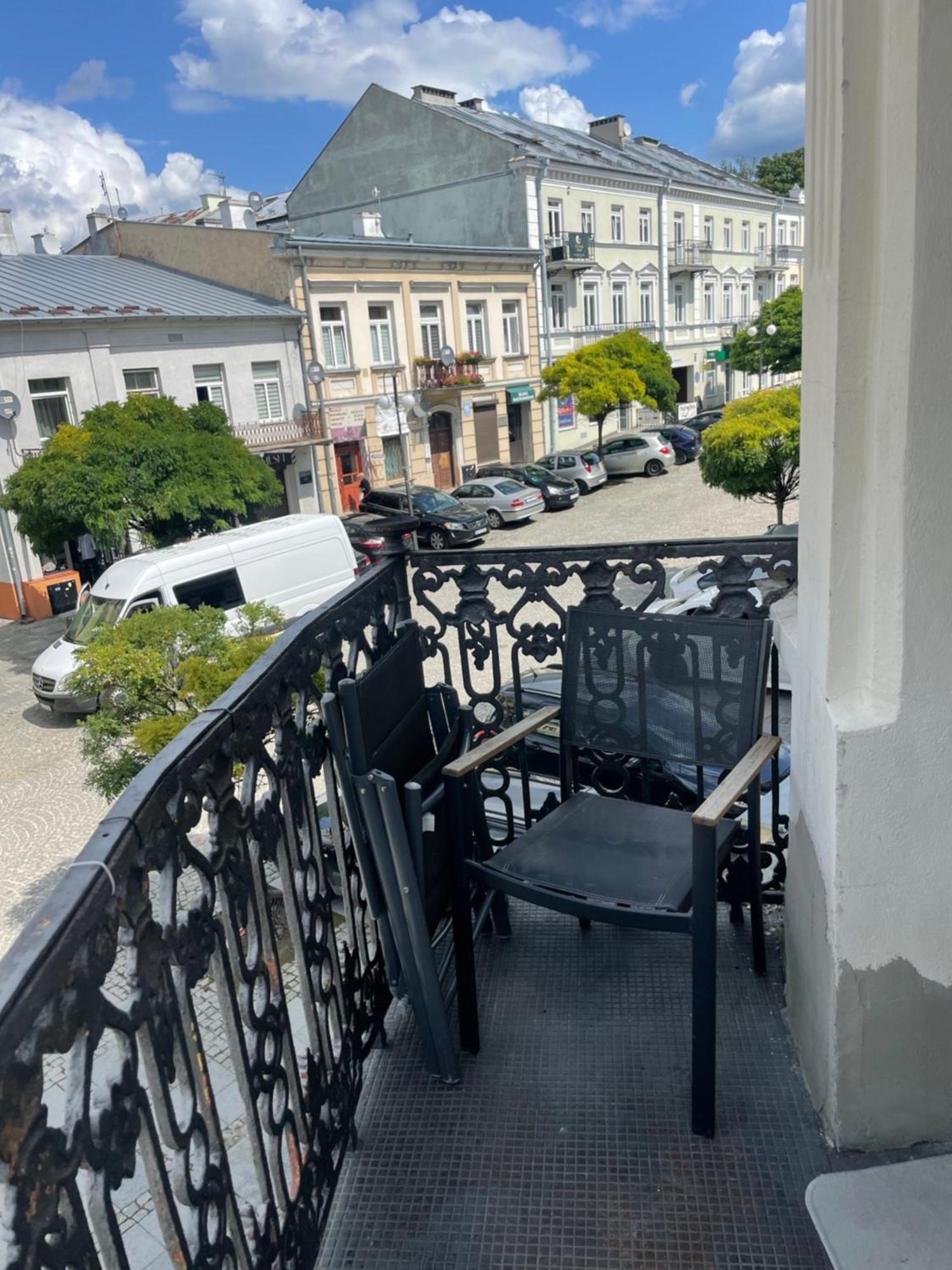 Apartament W Centrum Przy Studni 102M2 Chełm Exterior foto